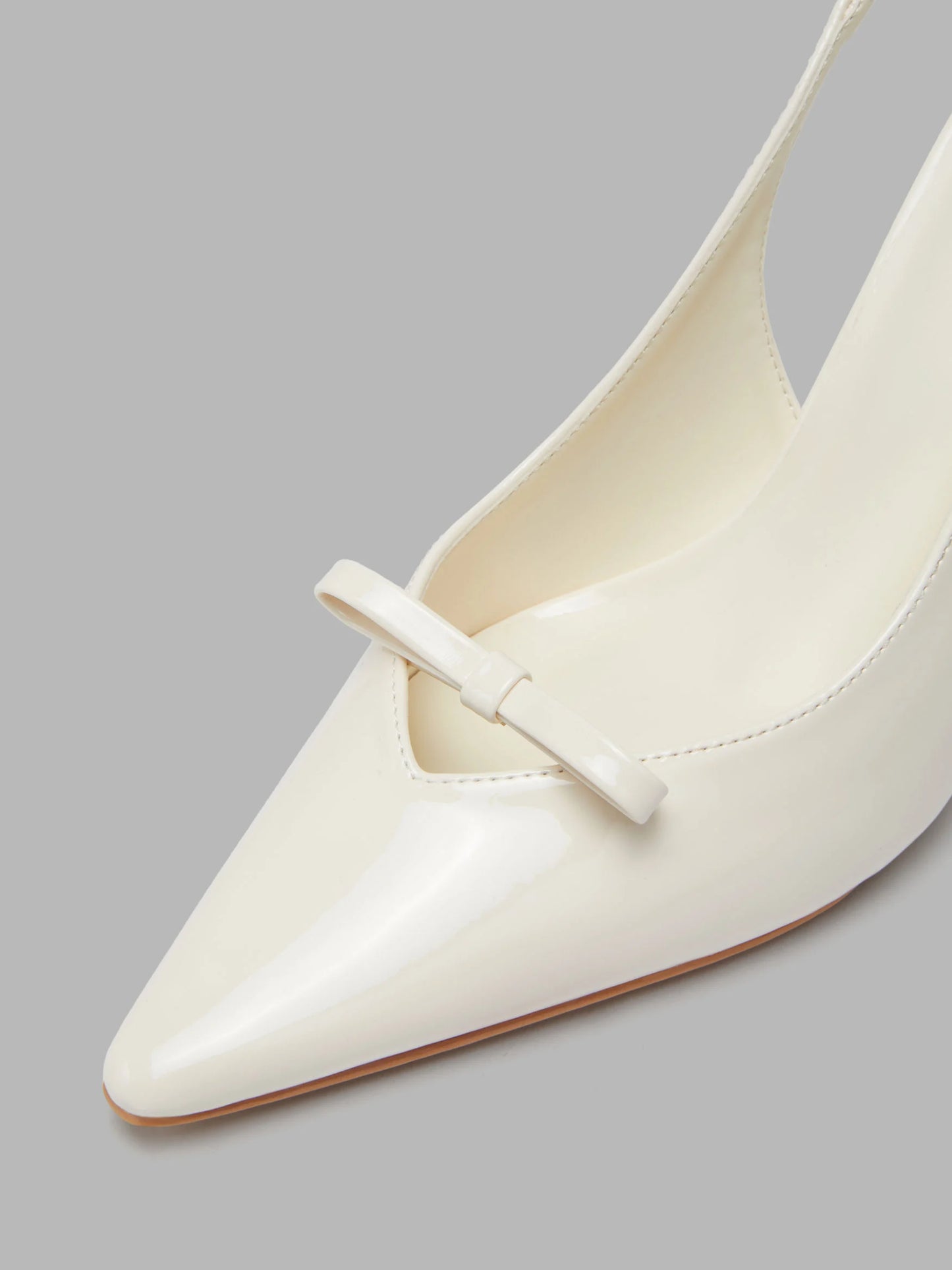 Abril | Tacones de punta