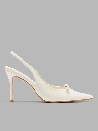 Abril | Tacones de punta