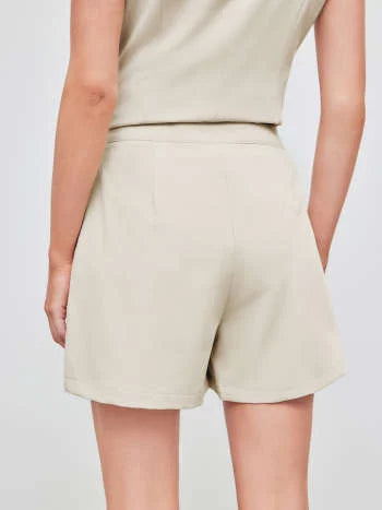 Pantalones cortos de talla alta
