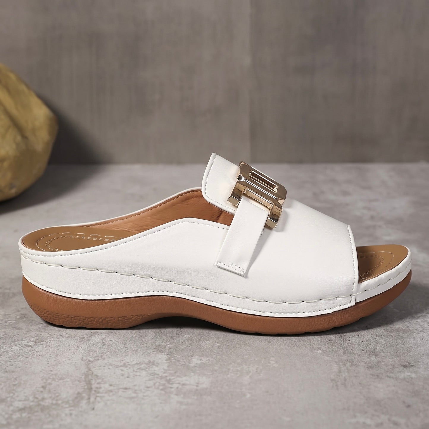 Lucía | Sandalias con hebilla