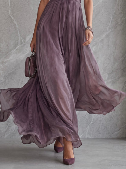 Flavia - Vestido largo morado con escote en forma de ojo de cerradura y ribete de encaje de gasa