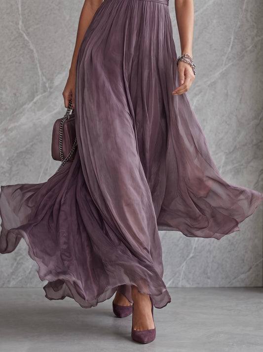 Flavia - Vestido largo morado con escote en forma de ojo de cerradura y ribete de encaje de gasa