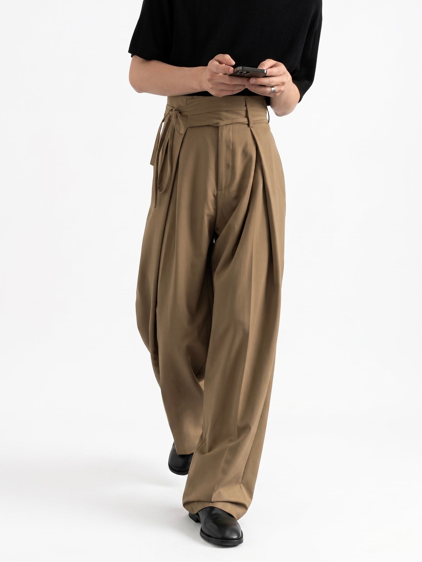Pantalón Sastre Fluido con Cintura Cruzada