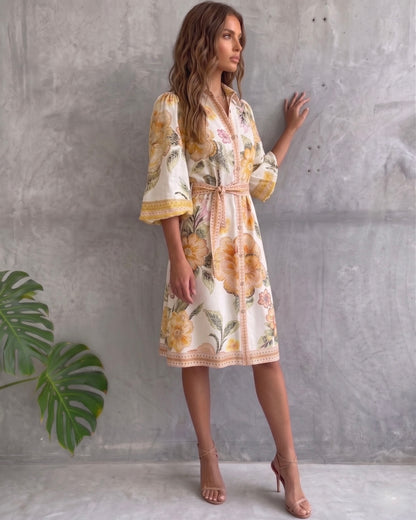 Vestido de manga farol con cuello con muescas y estampado