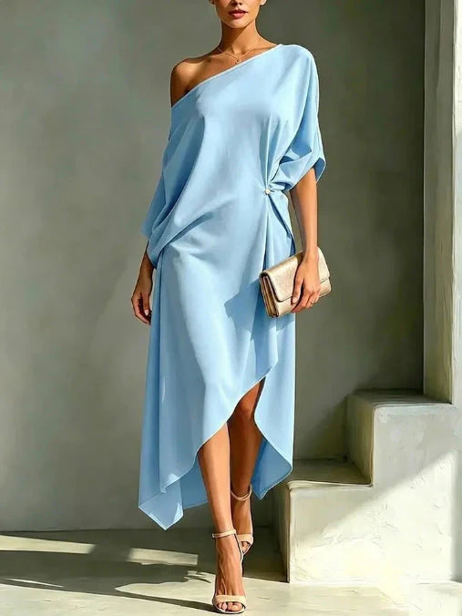 Cloe – Elegant asymmetrisk klänning