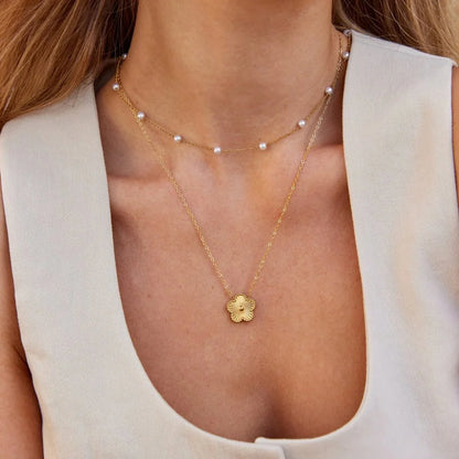 Collar Nura Pearl de oro de 18 quilates